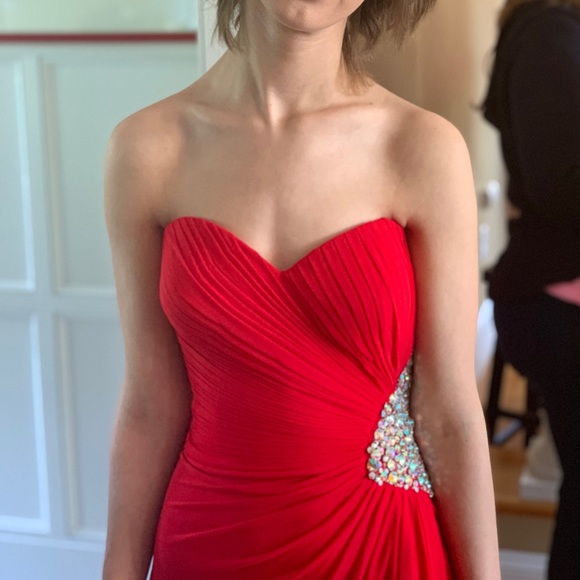 Prom Dress - Picture 1 of 4